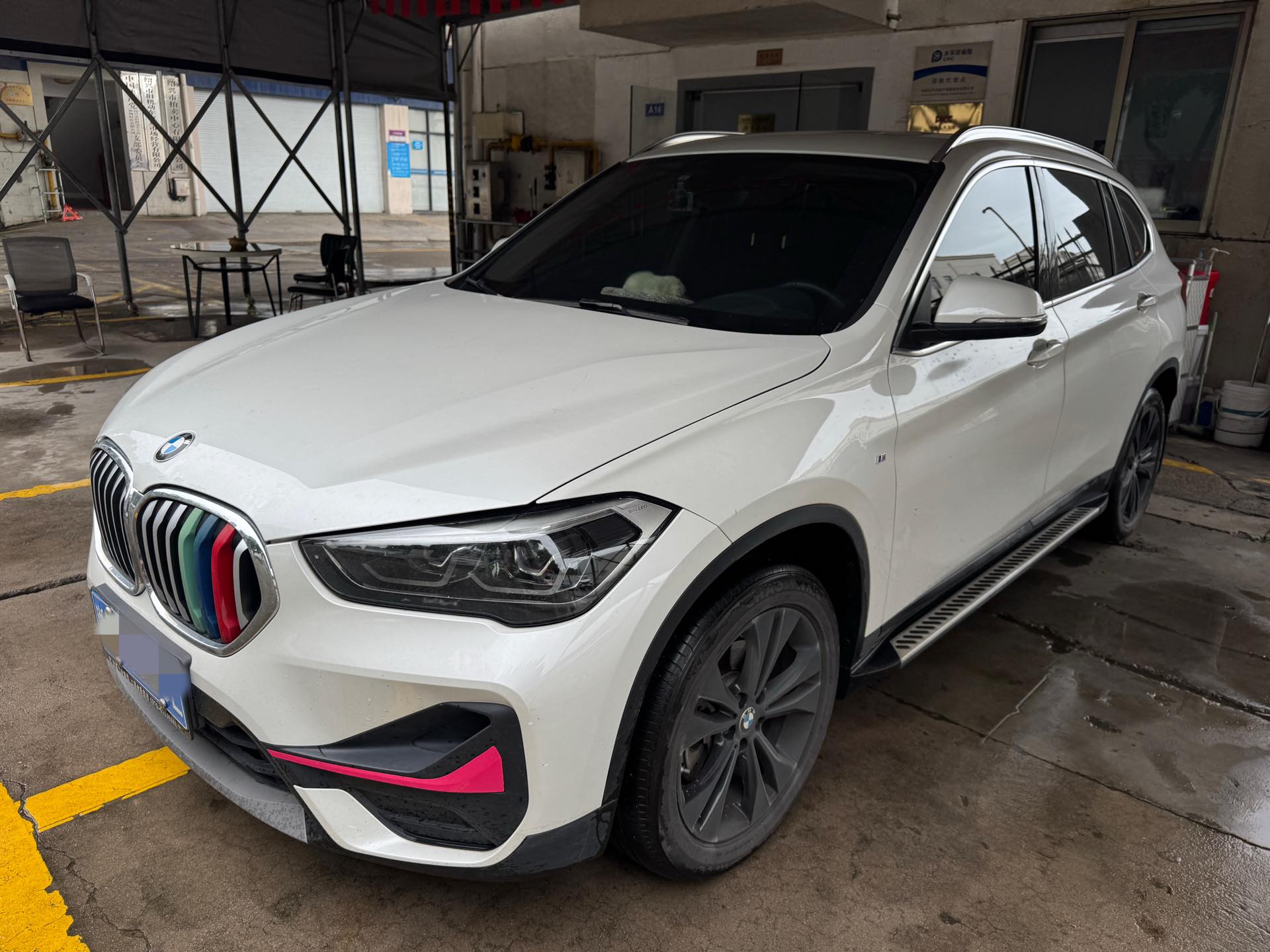 BMW X1 2020 BMW X1 2020 car image