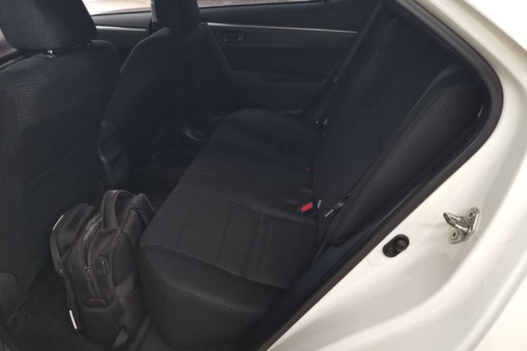 Toyota Corolla 2018 car image #17