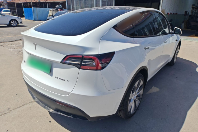 Tesla Model Y 2022 #7 Tesla Model Y 2022 immagine di auto #7