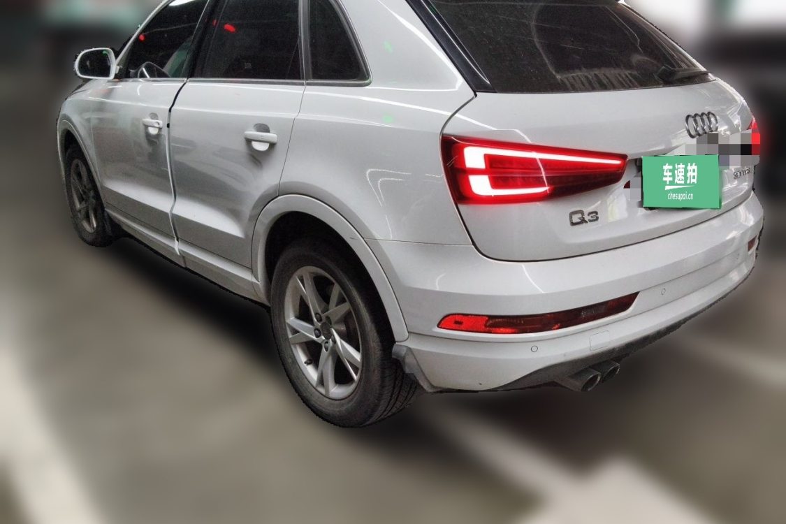 Audi Q3 2017 car image #3