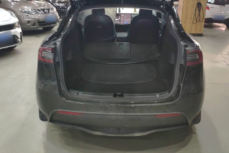 Tesla Model Y 2022 #19 Tesla Model Y 2022 car image #19