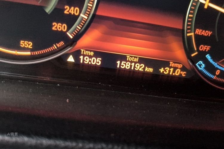 BMW 3 Series 2018 immagine di auto #14
