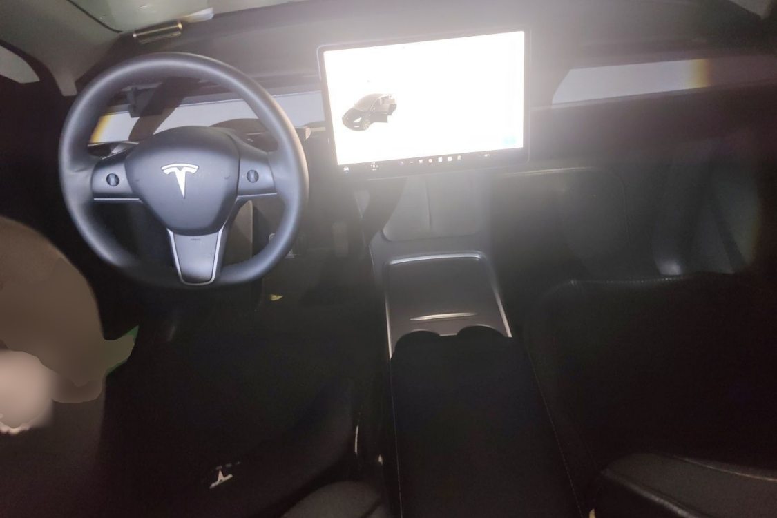 Tesla Model Y 2023 #21 Tesla Model Y 2023 car image #21