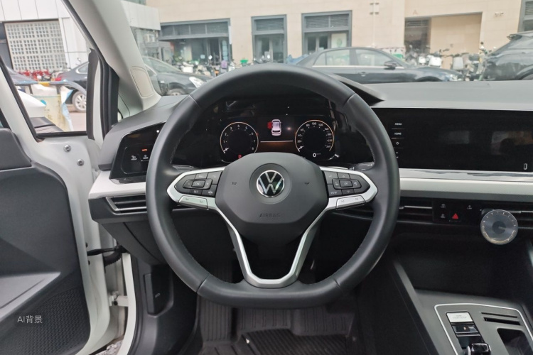 Volkswagen Golf 2022 immagine di auto #12