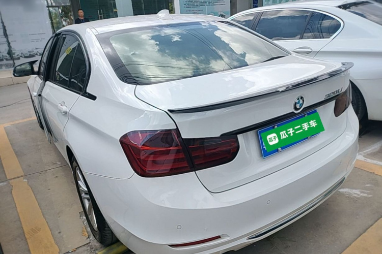 BMW 3 Series 2015 #5 BMW 3 Series 2015 car image #5