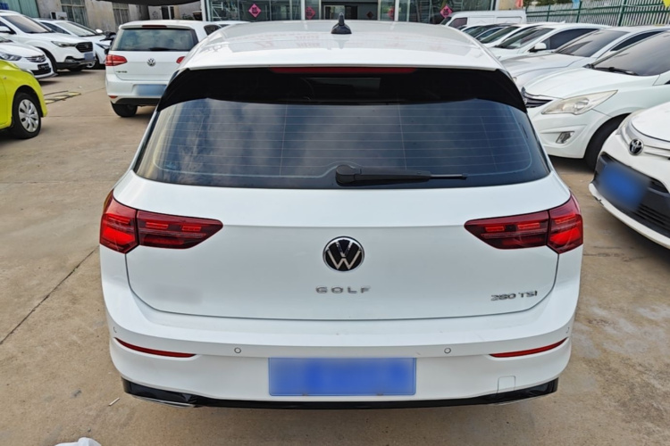 Volkswagen Golf 2021 car image #6