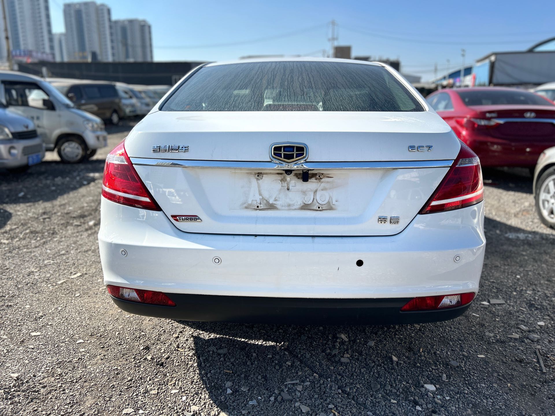 GEELY Emgrand 2015 #7 GEELY Emgrand 2015 car image #7