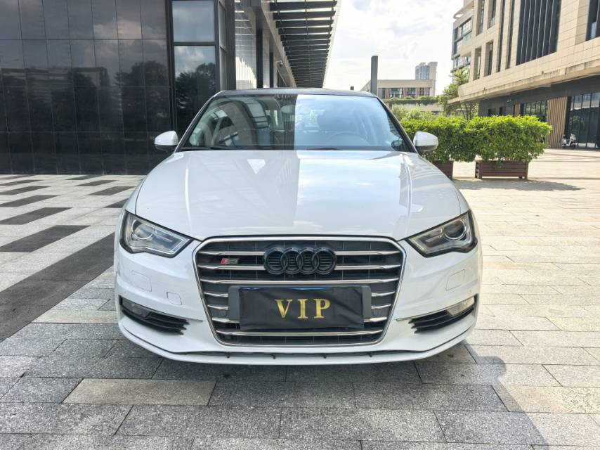 Audi A3 2015 car image #2