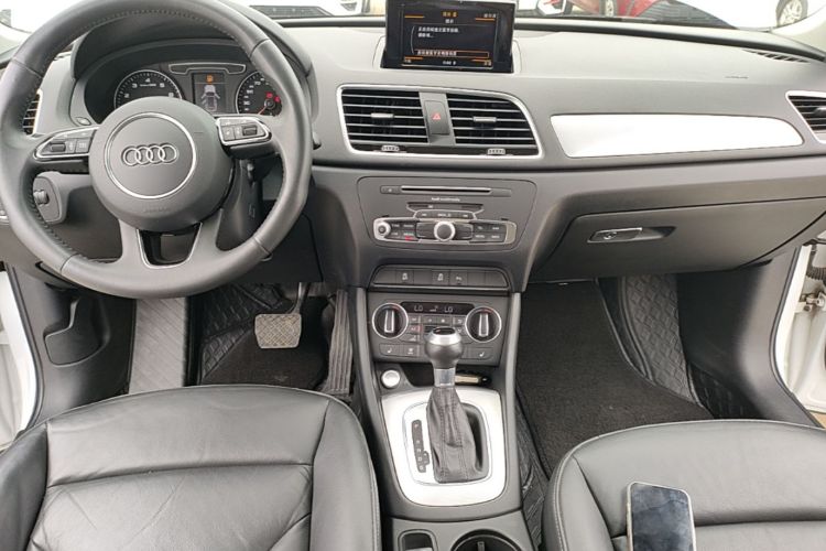 Audi Q3 2019 #10 Audi Q3 2019 car image #10