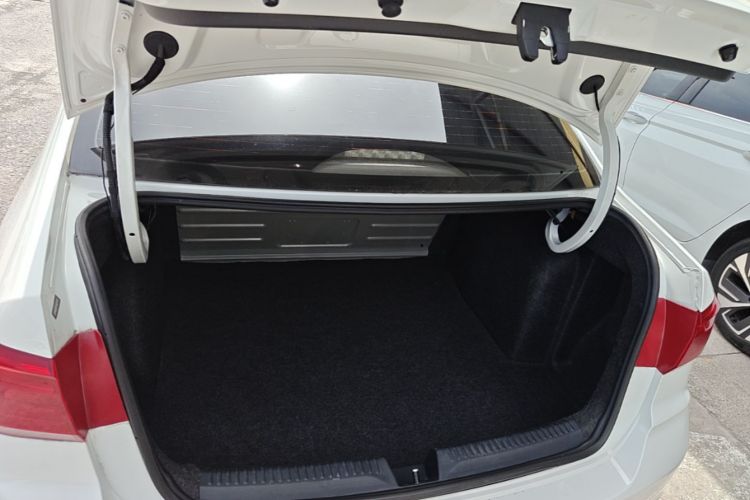 Volkswagen Santana 2019 #19 Volkswagen Santana 2019 car image #19