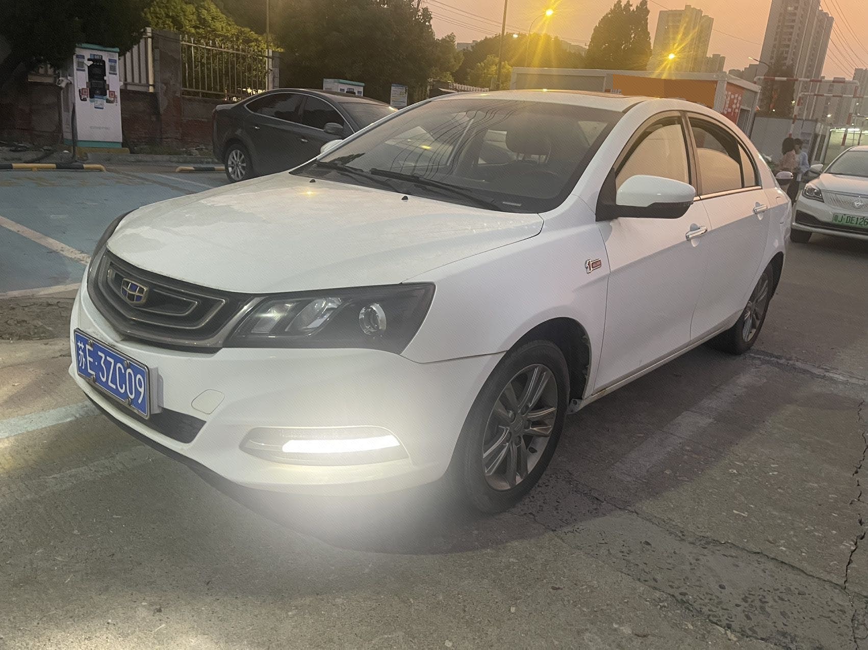 GEELY Emgrand 2017 GEELY Emgrand 2017 imagen de coche