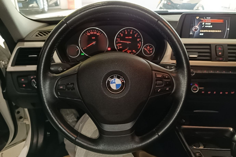 BMW 3 Series 2015 #11 BMW 3 Series 2015 immagine di auto #11