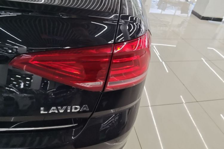 Volkswagen Lavida 2016 car image #8