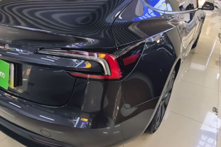 Tesla Model 3 2024 #8 Tesla Model 3 2024 car image #8