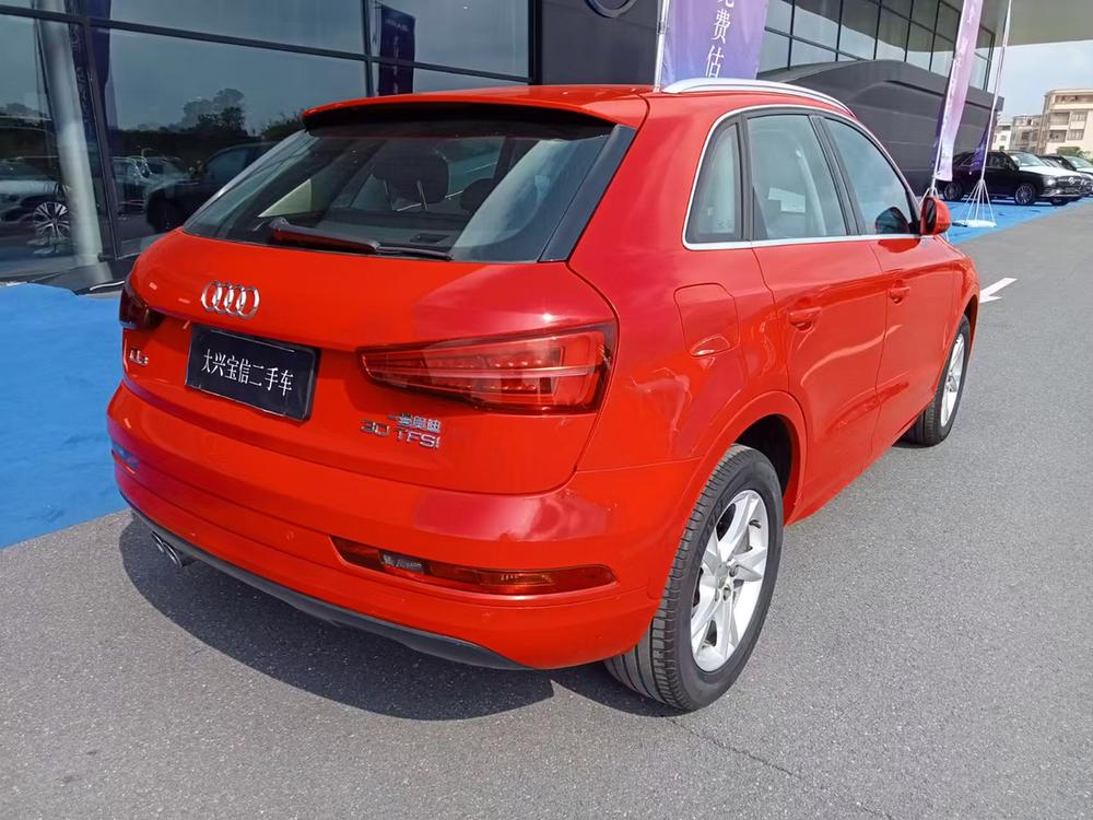 Audi Q3 2016 car image #4