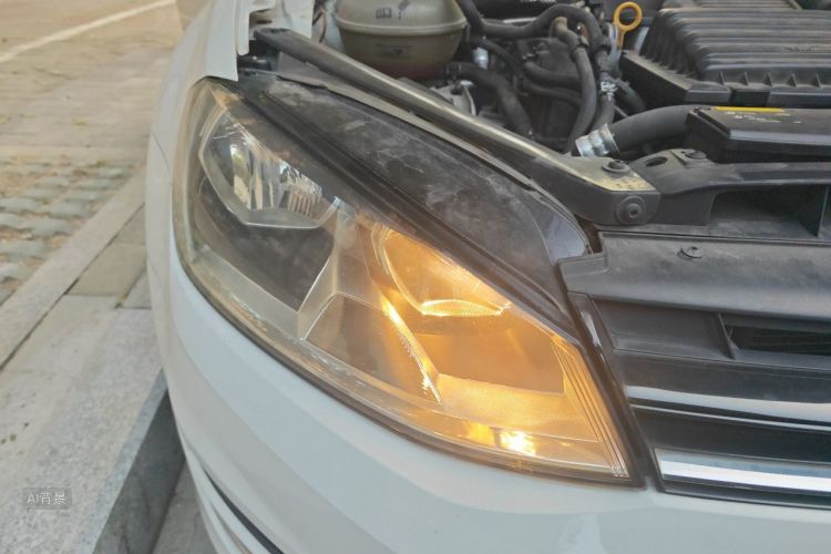 Volkswagen Golf 2015 car image #8