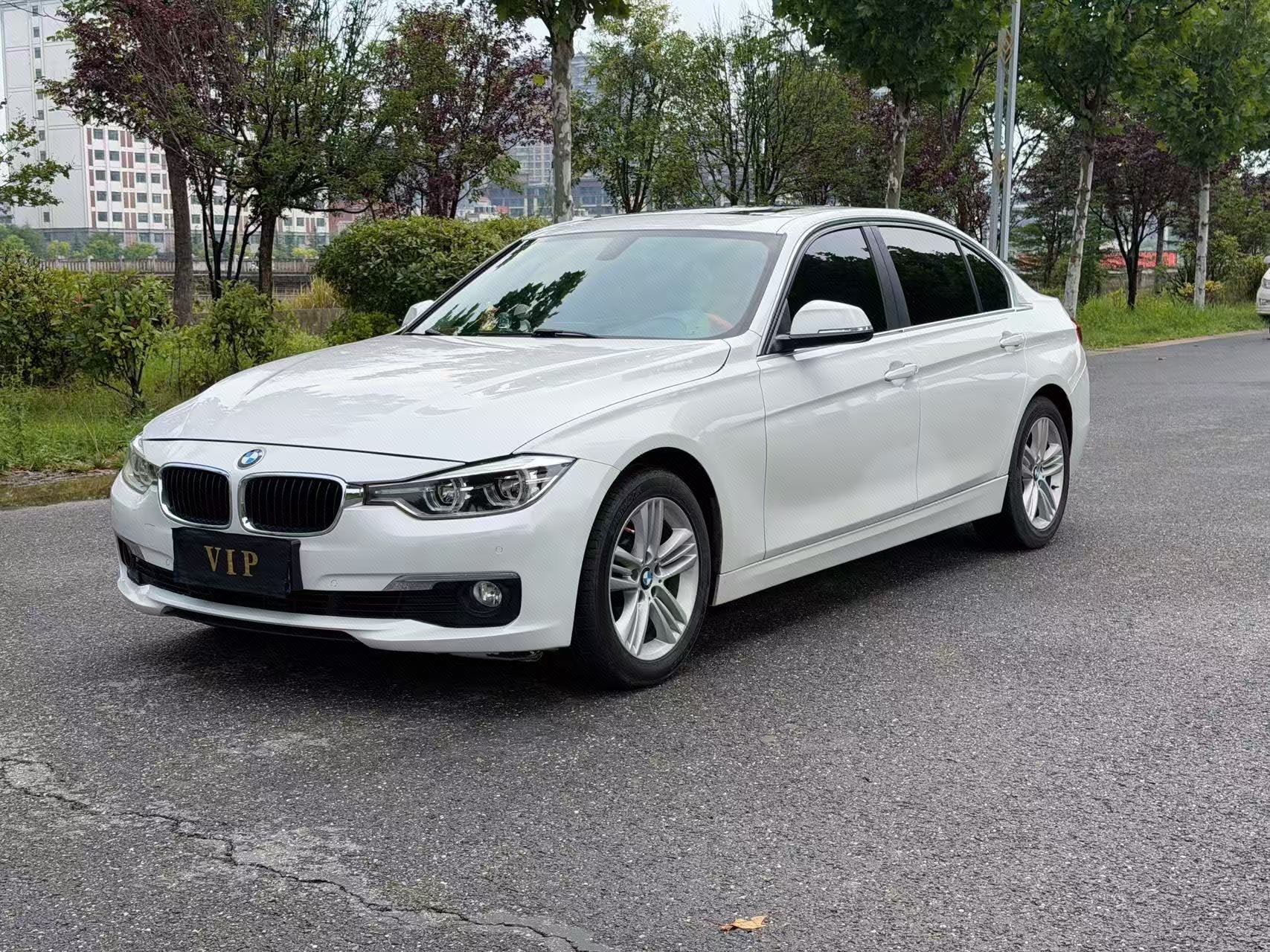 BMW 3 Series 2016 BMW 3 Series 2016 car image