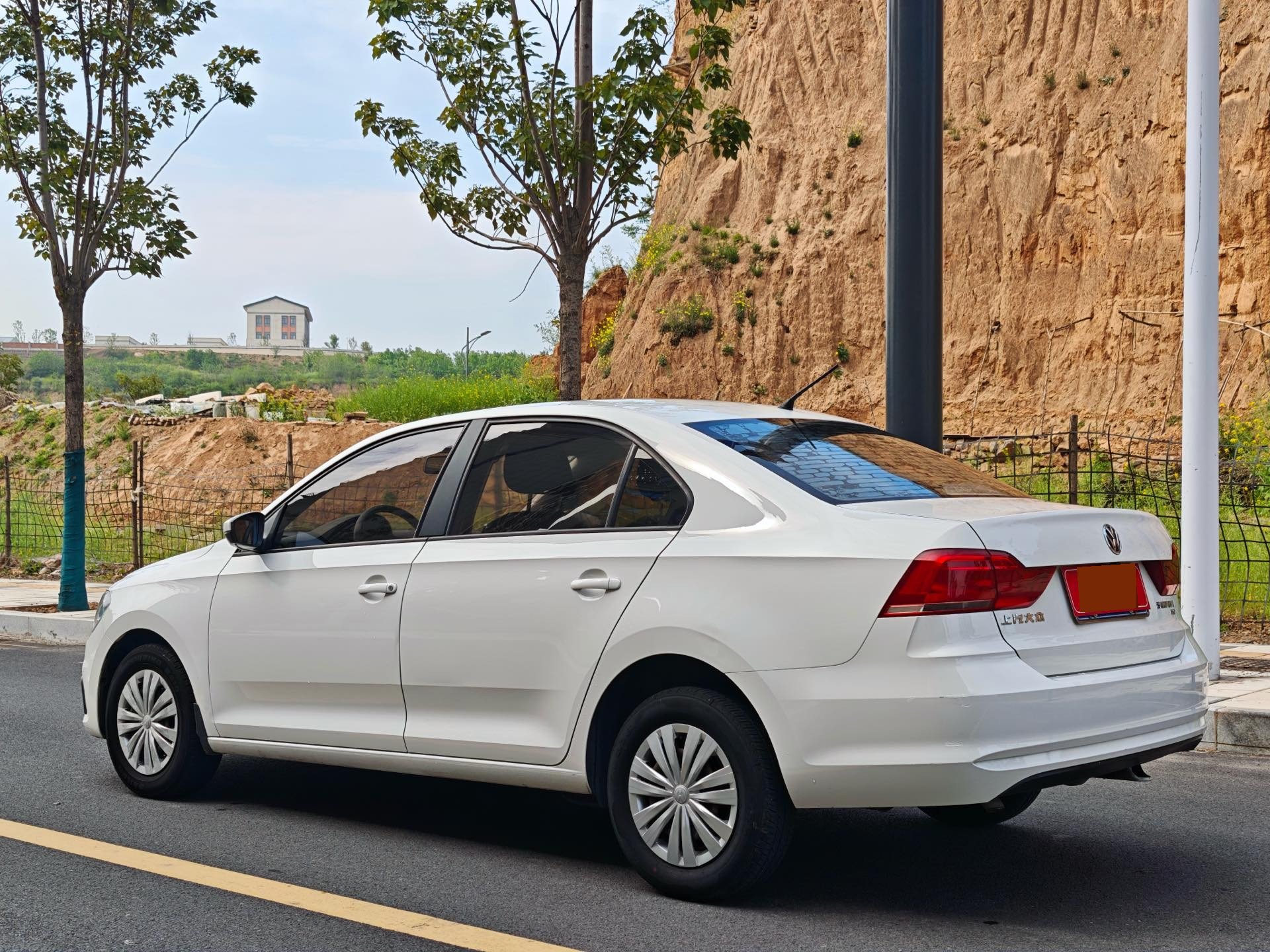 Volkswagen Santana 2018 car image #7