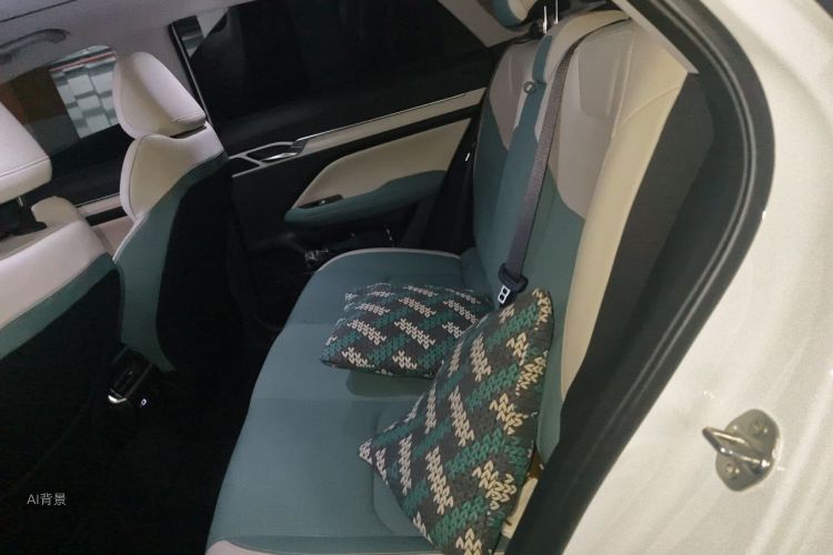 GEELY Emgrand L HiP 2022 car image #19