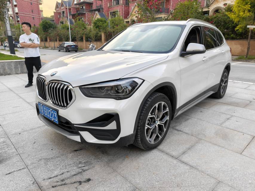 BMW X1 2023 car image 