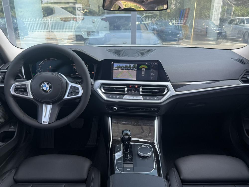 BMW 3 Series 2019 #7 BMW 3 Series 2019 car image #7