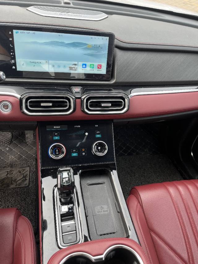 Jetour X70 PLUS 2024 car image #6