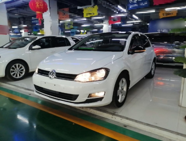 Volkswagen Golf 2017 Volkswagen Golf 2017 car image