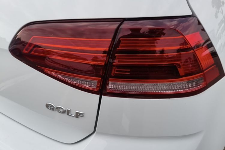 Volkswagen Golf 2019 #8 Volkswagen Golf 2019 car image #8