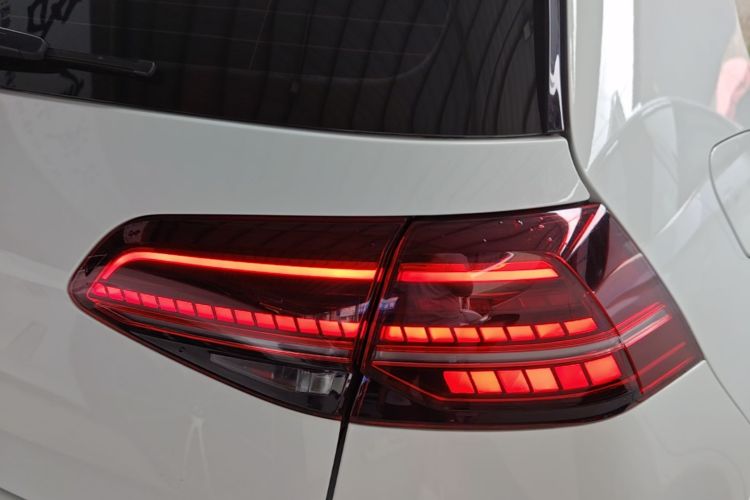 Volkswagen Golf 2019 #8 Volkswagen Golf 2019 car image #8