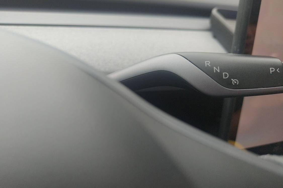 Tesla Model Y 2023 #29 Tesla Model Y 2023 car image #29