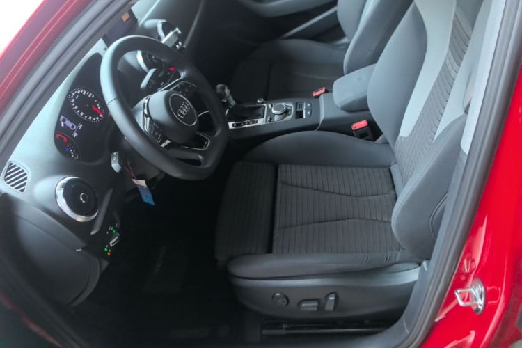 Audi A3 2019 car image #15