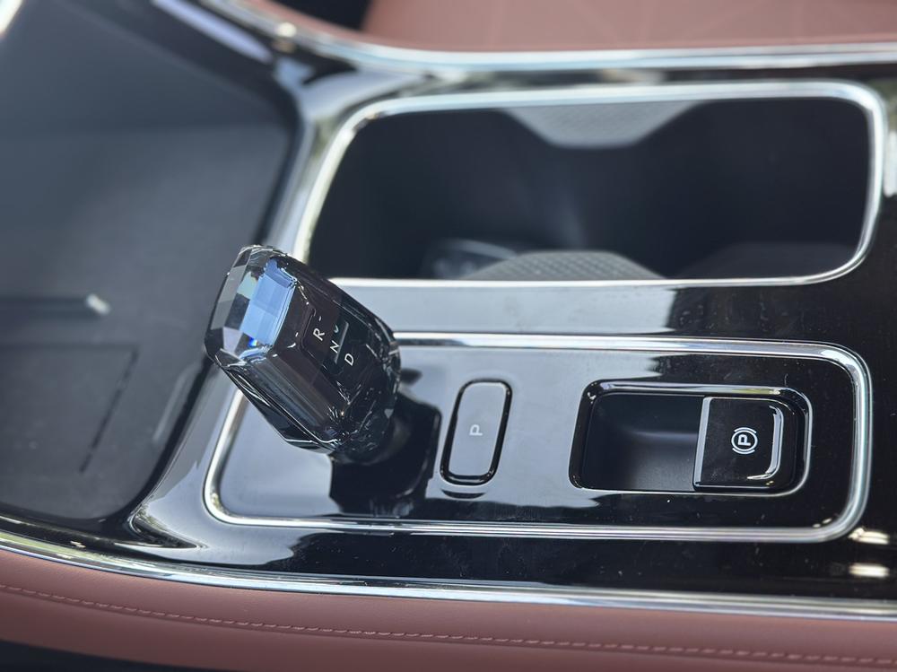 GEELY Emgrand 2026 #3 GEELY Emgrand 2026 car image #3