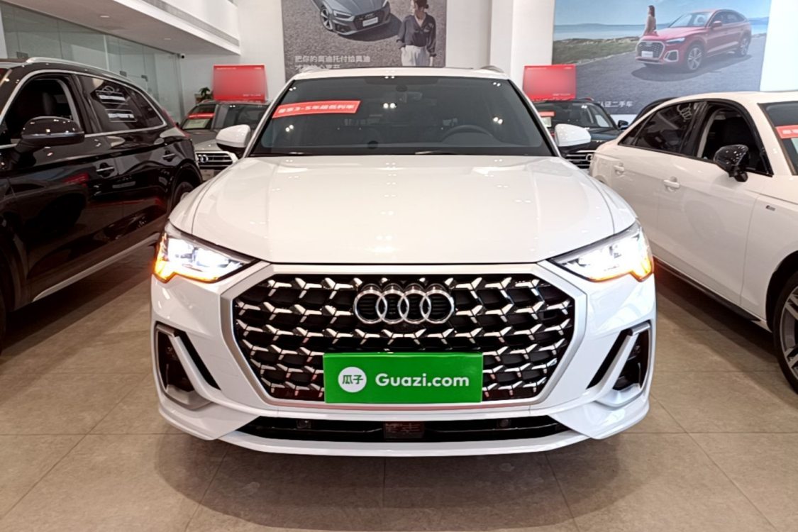 Audi Q3 2024 car image #3
