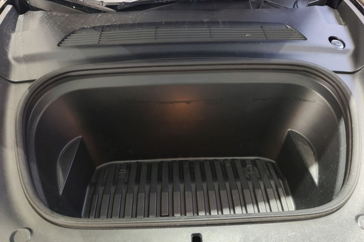 Tesla Model Y 2022 #20 Tesla Model Y 2022 car image #20