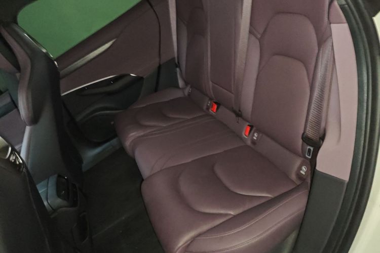 MI SU7 2025 car image #17