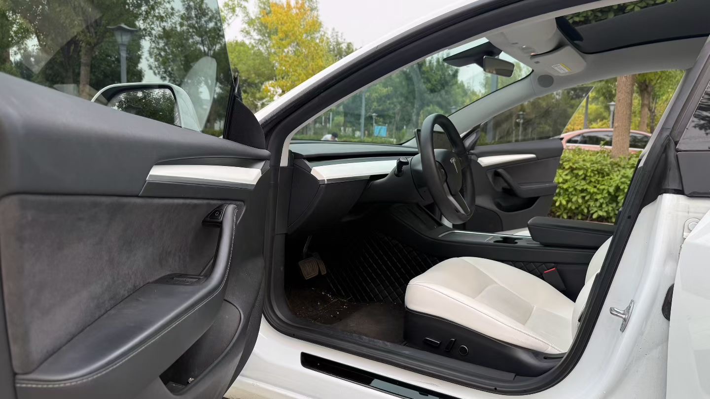 Tesla Model 3 2021 #4 Tesla Model 3 2021 car image #4