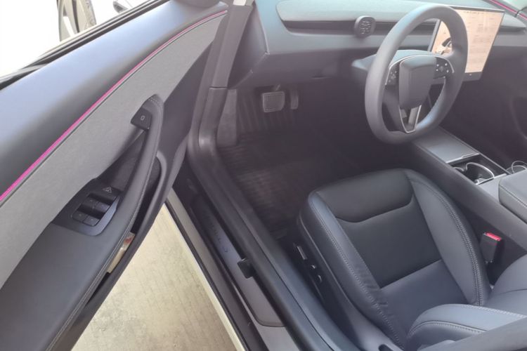Tesla Model 3 2025 #12 Tesla Model 3 2025 car image #12