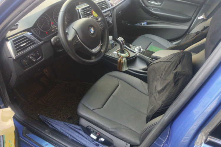 BMW 3 Series 2016 car image #18