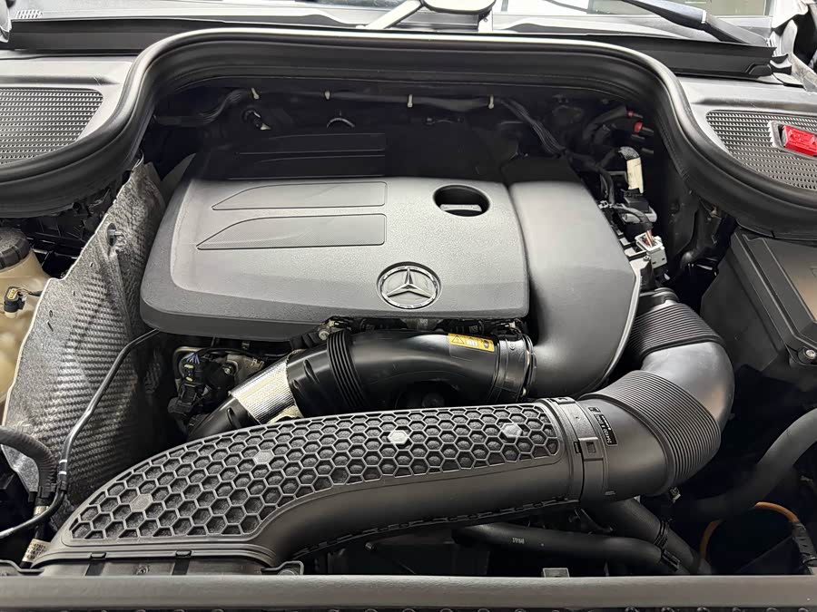 Mercedes-Benz GLE Class 2020 car image #51