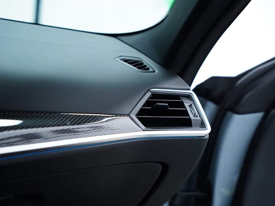 BMW M4 2024 imagem de carro #51