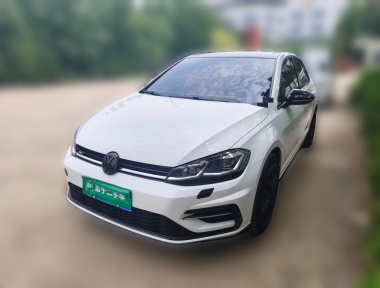 Volkswagen Golf 2020 car image 