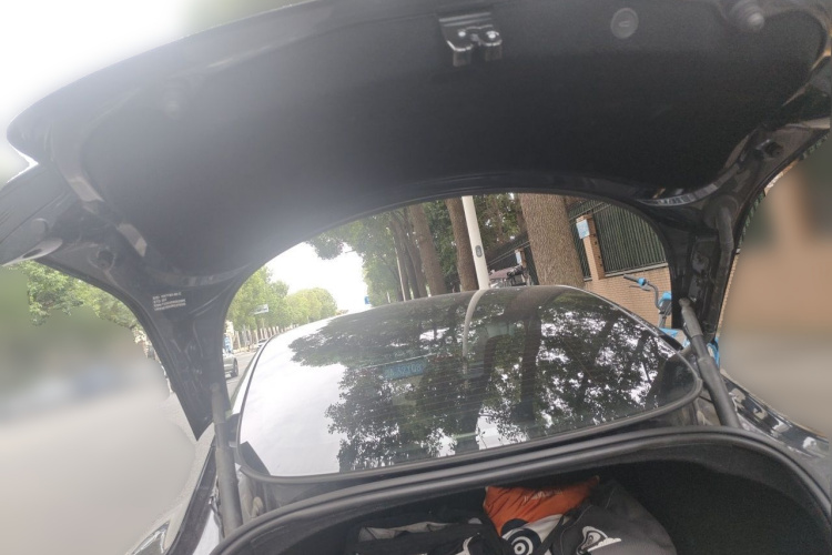 Tesla Model 3 2024 immagine di auto #17