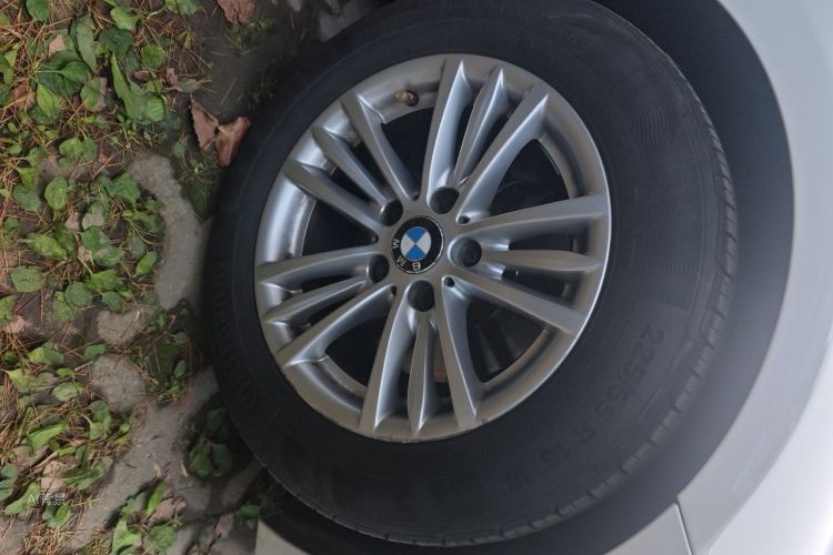 BMW 3 Series 2015 #9 BMW 3 Series 2015 car image #9