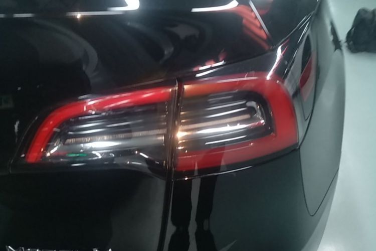 Tesla Model Y 2023 #8 Tesla Model Y 2023 image de voiture #8