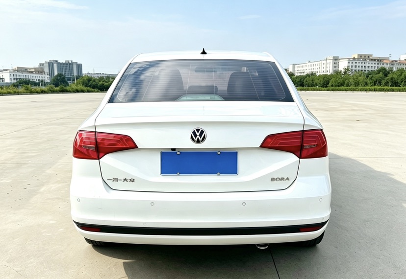 Volkswagen Bora 2022 صورة سيارة #6
