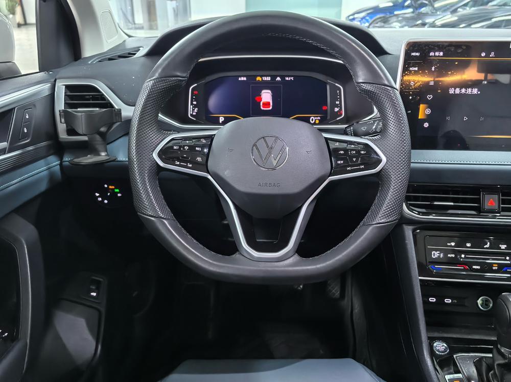 Volkswagen Tharu 2024 car image #9