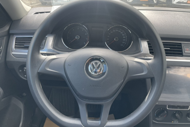 Volkswagen Bora 2018 car image #13