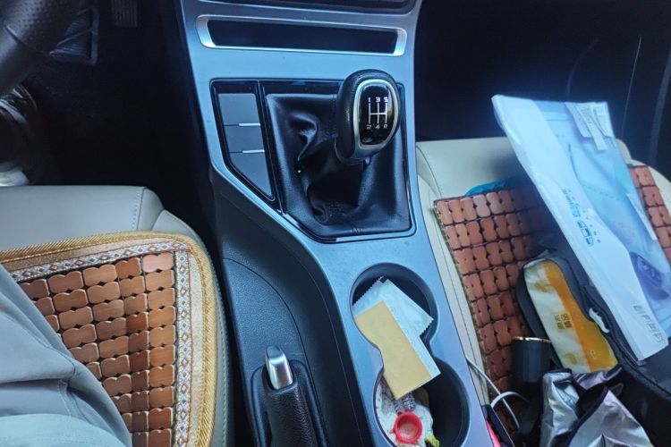 GEELY Emgrand 2018 imagen de coche #14