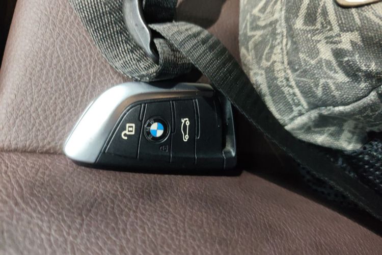 BMW X1 2021 car image #9