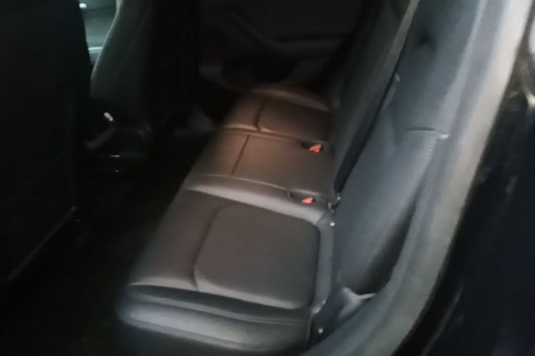 Tesla Model Y 2021 #17 Tesla Model Y 2021 car image #17